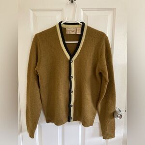 Men's Old Style Cardigan Sweater! Acrylic & Wool, Fuzzy & Warm!